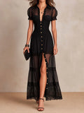 Schwarzes, figurbetontes Maxikleid mit kurzem Ärmel und Beinschlitz