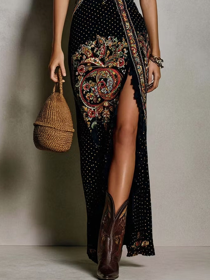 Kleid im Bohemian-Stil mit Print, tiefem V-Ausschnitt und hohem Schlitz